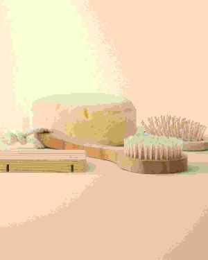 Wood Comb And Yoga Sponge